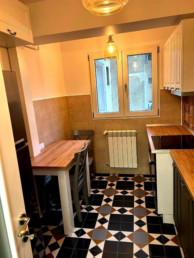 Alex Apartament Central Bukarest Exteriör bild