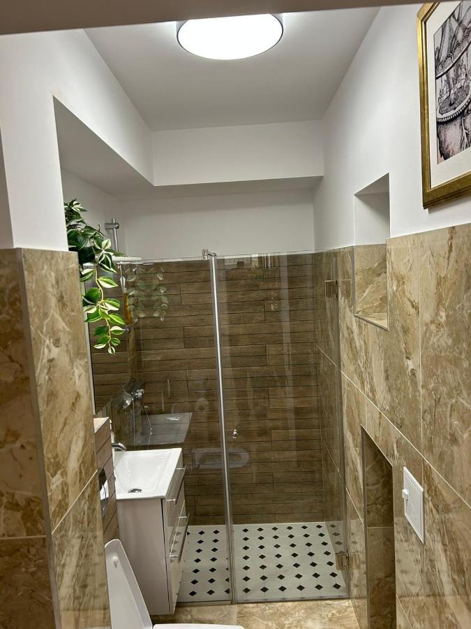 Alex Apartament Central Bukarest Exteriör bild